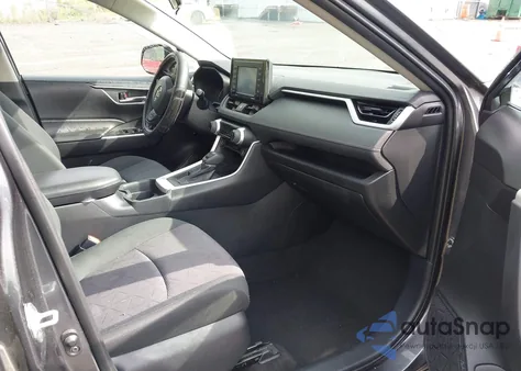 2020 Toyota Rav4 Xle z USA, uszkodzony, nr VIN 2T3W1RFV4LC040257